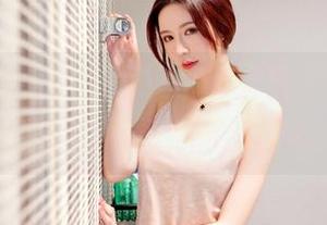 Feilin嗲囡囡 – 双人也是一种寂寞，在月音瞳的图集中下载那份独特的氛围。