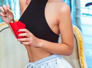 GIRLT果团网 – 美图太美，王语纯的花嫁让我忍不住多看几眼。