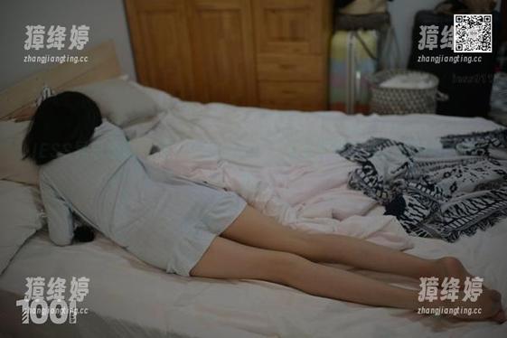 IESS异思趣向 - 黑丝粉饰的美子，写真里似乎添了点调皮的味道。