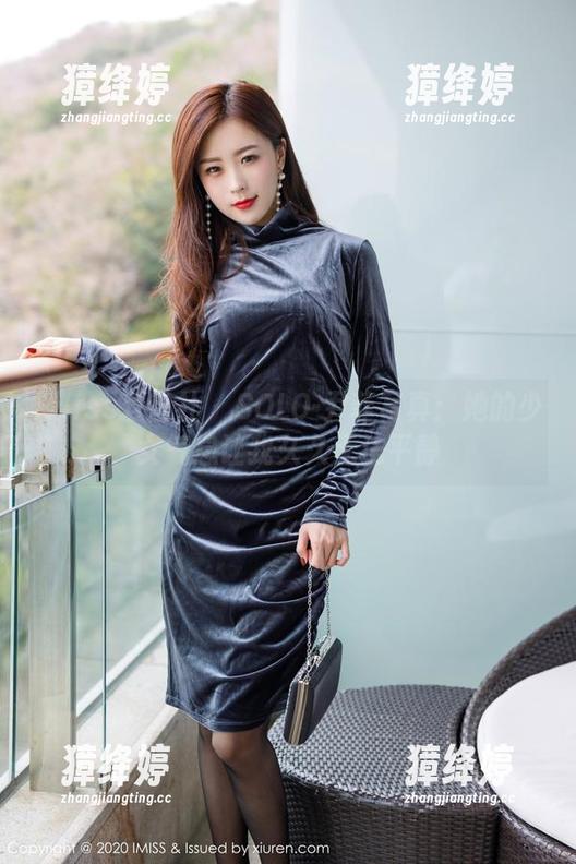 IMiss爱蜜社 - SOLO-尹菲写真：她的少女气息让我久久无法平静