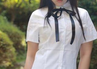 MFStar模范学院 – 看，这就是yoo优优在浴室里的写真，水珠都似乎在打招呼。