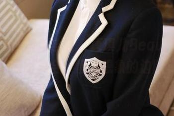 MFStar模范学院 – 唐琪儿Beauty泳池：原图集合，留给想象的边际。