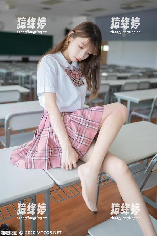原来全套的日系清纯妹子在喵糖映画里是这样的…真让人意外。