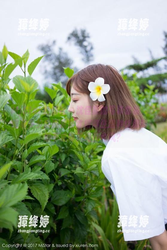 MiStar魅妍社 - 沈佳熹的写真套装，这得有多少隐藏疾苦才撑得住这种优雅啊，难不成每天喝西北风？