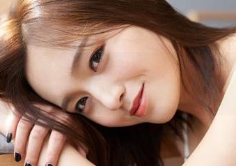 MiiTao蜜桃社 – 唐佳怡的泳池图集，来一场“无圣光”的清凉冒险吧。