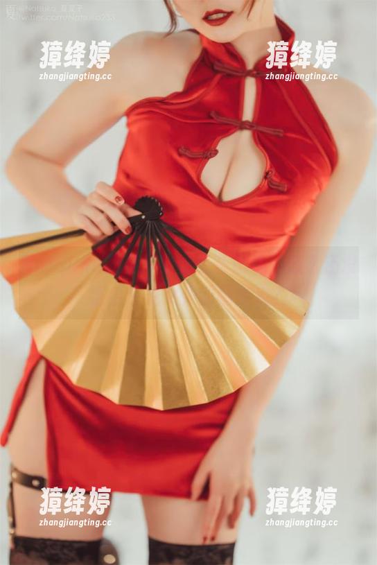 Natsuko夏夏子碰瓷碧蓝航线，怎么还没整出个龙女仆的图库来？