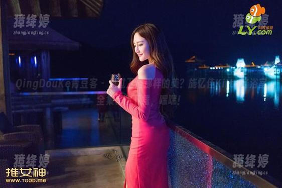 QingDouKe青豆客 - 见过卫浴那样的美？施忆佳Kitty酱浴室全集等你下载，嘿嘿！
