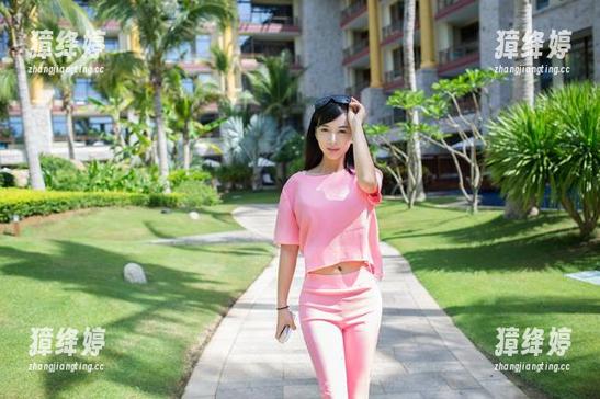 TuiGirl推女郎-胡允儿 TuiGirl推女郎 - 刚发现胡允儿的甜心写真集有新内容,洗脑般的气质,让人一时不知该怎么形容。
