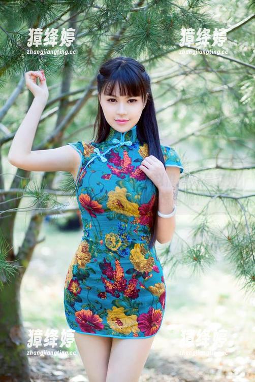 TuiGirl推女郎 - 你以为赵惟依只是空姐？无圣光图包里藏着惊喜呢！