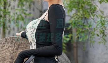 XINGYAN星颜社 – 温心怡的睡衣写真，让人不禁想多看几遍！