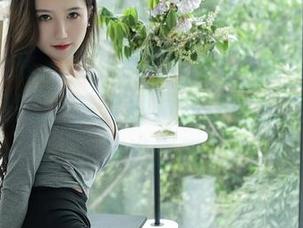 Xiuren秀人网 – 易阳Silvia的棉袜，下载你会发现，高清和真实之间的微妙感动，难以言表。