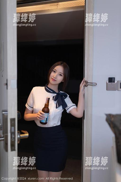 Xiuren秀人网 - 原图停留的一瞬，玛鲁娜Manuela学妹在我脑海里打滚，太扎心了。