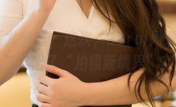 YouMi尤蜜荟 – 这次，Carol周妍希把丝袜穿出了“拍照新境界”？