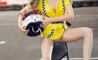 aiss – 不多说，若兮全套肉丝作品直接让人抬头