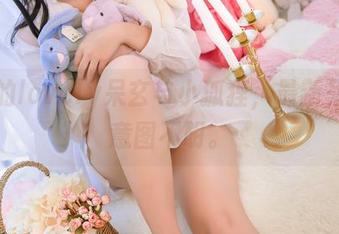 可爱的lovely呆玄与小狐狸，最新写真，意图不明。