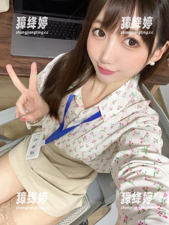看到nagisa魔物喵的美腿原图了吗？全集打包给你，但可得小心哦！