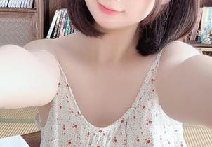 看！nagisa魔物喵亲手打造的福利袋，里边都是2021fantia会员图片，太划算了。
