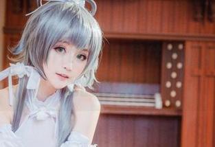 yui金鱼的Lolita，套图估计是致敬无圣光的时刻。