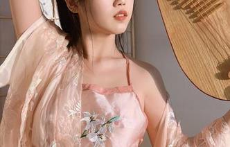 看不呆猫的比基尼作品，不对劲的好像是我，多看几次是被作品勾引了吧？