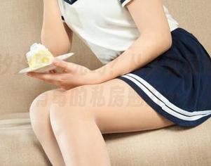 丽柜 – 汐汐要发光吗？从头到尾油亮啊，有毒的私房魅力…