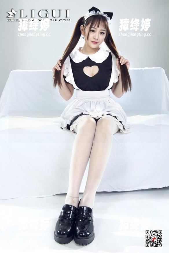 丽柜 - 看煊煊这位新模的写真，全集里每一页都是第六感的翻涌