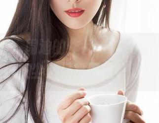 克拉女神 – 周迪的作品，修女系列：无猫眼灰尘，只留下些许迷离
