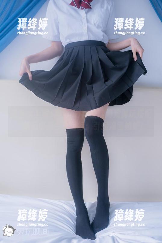 蓝色水手服+高清照片=最佳海滨游玩搭配，兔玩映画今年目标：引起海鸥嫉妒！