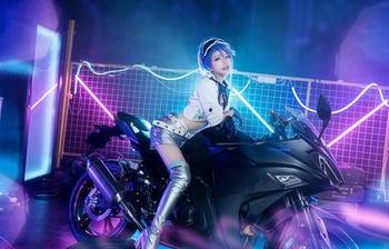 六二二同学w的机车少女：精选中的狂野自由