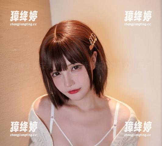 听说千夜未来的裸足高清壁纸有种魔力，怎能不看？