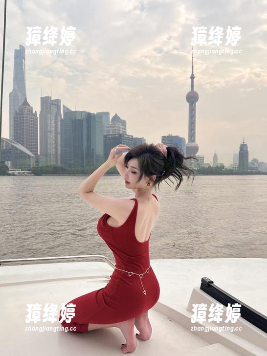 微密圈 - 余音绕梁：周妍希的旅拍照片集，再加点资源更完美