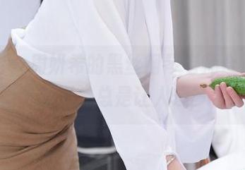 微密圈 – 周妍希的黑丝钢琴老师合集，音符跳跃间，总是让人想多了。