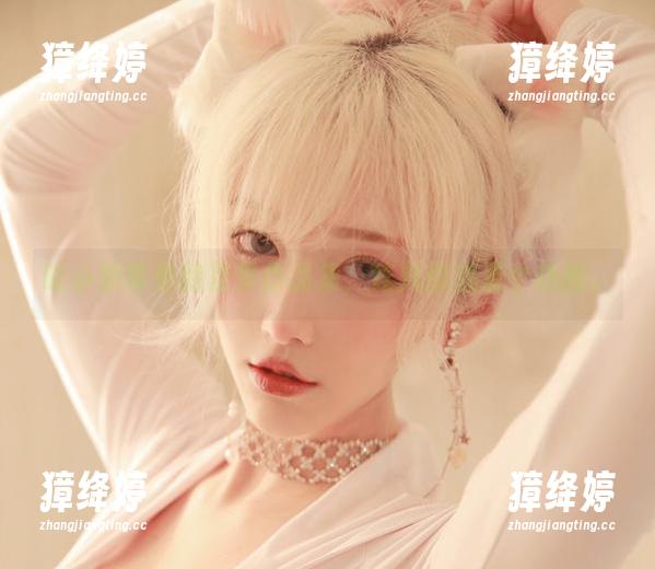 啾小妍带来的夏季作品集，连风都想凑个热闹。