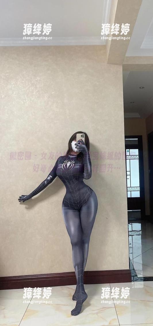 微密圈 - 女友的标签，奶宝妹纸的图包，好奇心像扑克牌一样翻开…