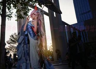 奶狮不咬人信浓合集中的美图，每一张都像是静静绘制的梦，痴迷中。