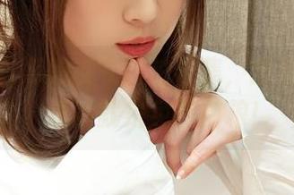 小女巫露娜的皮衣自拍合集，出侠义之心，图片就是免费猫粮！