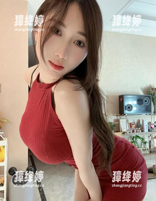 微密圈 - 小玉吃果冻在礼服里的那一瞬：原图让我在脑海中勾勒出一个小小的梦。