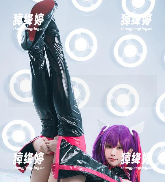 小空sora的美图时刻：胜利女神可是自带气场的，哎呀，妮姬真让人想多看几眼！