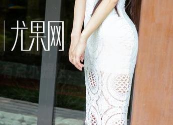 尤果网 – 琳丽，油亮私房美图，我的眼睛有点小燥热，得找水喝一口。
