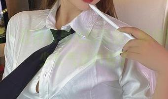 微密圈 – 打开张思允的图包，瞬间被这个少女气质抓住了