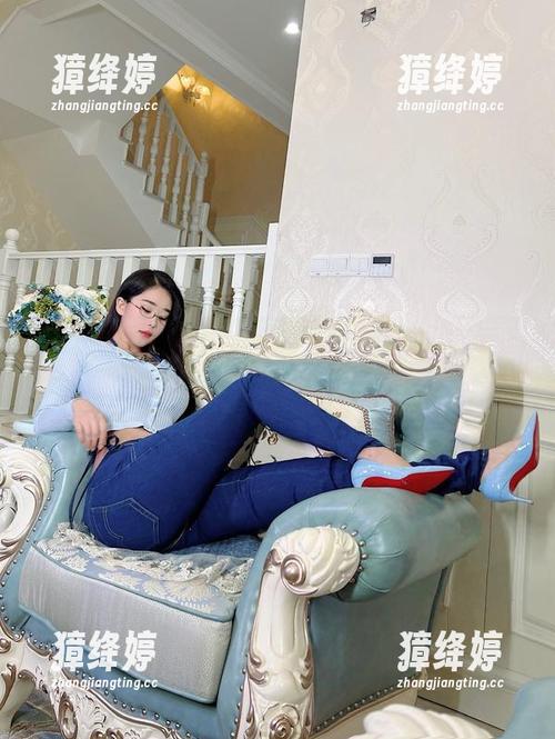 微密圈 - 一听张老师要放豹纹女人原图，私房内容又令人期待