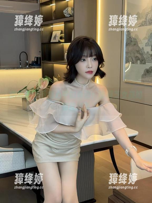 微密圈 - 下载心中的画面：徐莉芝女孩的俏皮细节