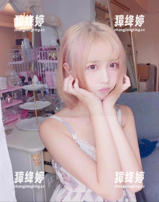 念雪ww！红玫瑰！这还不在线转圈圈美图一整天吗？你说你不喜欢也。