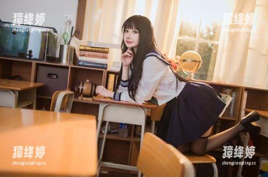 您的蛋蛋全集：侧露旗袍写真，绝无冷场的不妙点