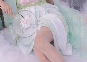 这可是免费的套图，抖娘利世的红环黑丝让我一直停留在那……唉，得抽空好好欣赏。
