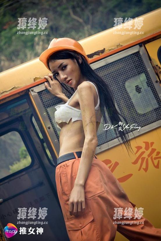 推女神-朱赢Molly 推女神 - 朱赢Molly的‘厨娘’作品真有趣,原图里的那种轻松感…你懂的。