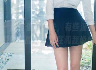 推女郎 – 赵惟依的泳衣，有些波澜，有些涟漪，原图里的她好像在和我说悄悄话！