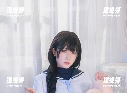 美图资源：是本末末的健身环运动套装，只想说，她真会挑。