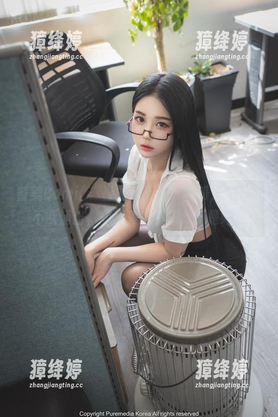 普美Bomi(보미)的“天使”图册，坏心思不断涌出，却又美得不知如何是好。