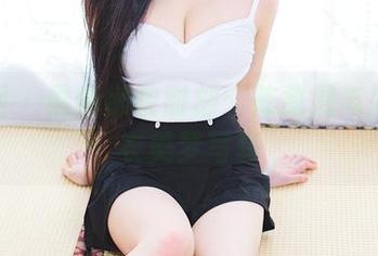 果团网 – 最新懒散时刻：陈雅漫与她的睡衣美梦写真