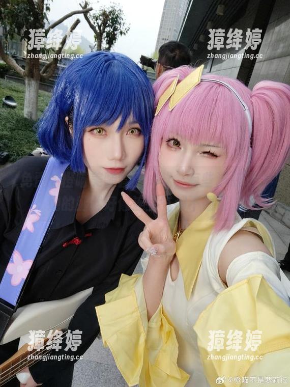 免费的橙喵美腿套图～唉，有些遗憾吧，她的腿就好像连空气都不愿碰。